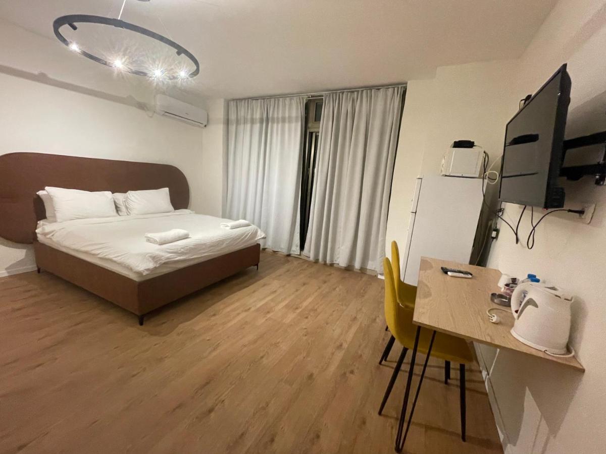 Hotel Rothschild 79 Petach Tikva Exteriér fotografie